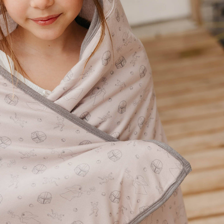 Premium Big Kid Hooded Towel - Star Wars Grogu Medley